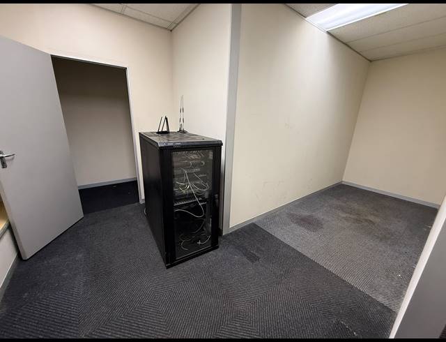 313M² OFFICE TO LET IN RIVIERA